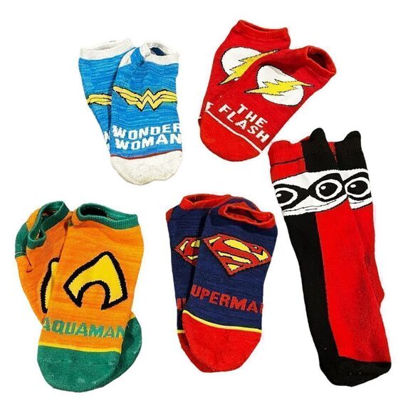 DC Comics Bundle Lot Wonder Woman Aquaman The Flash Superman Harley Quinn Socks - Picture 1 of 3